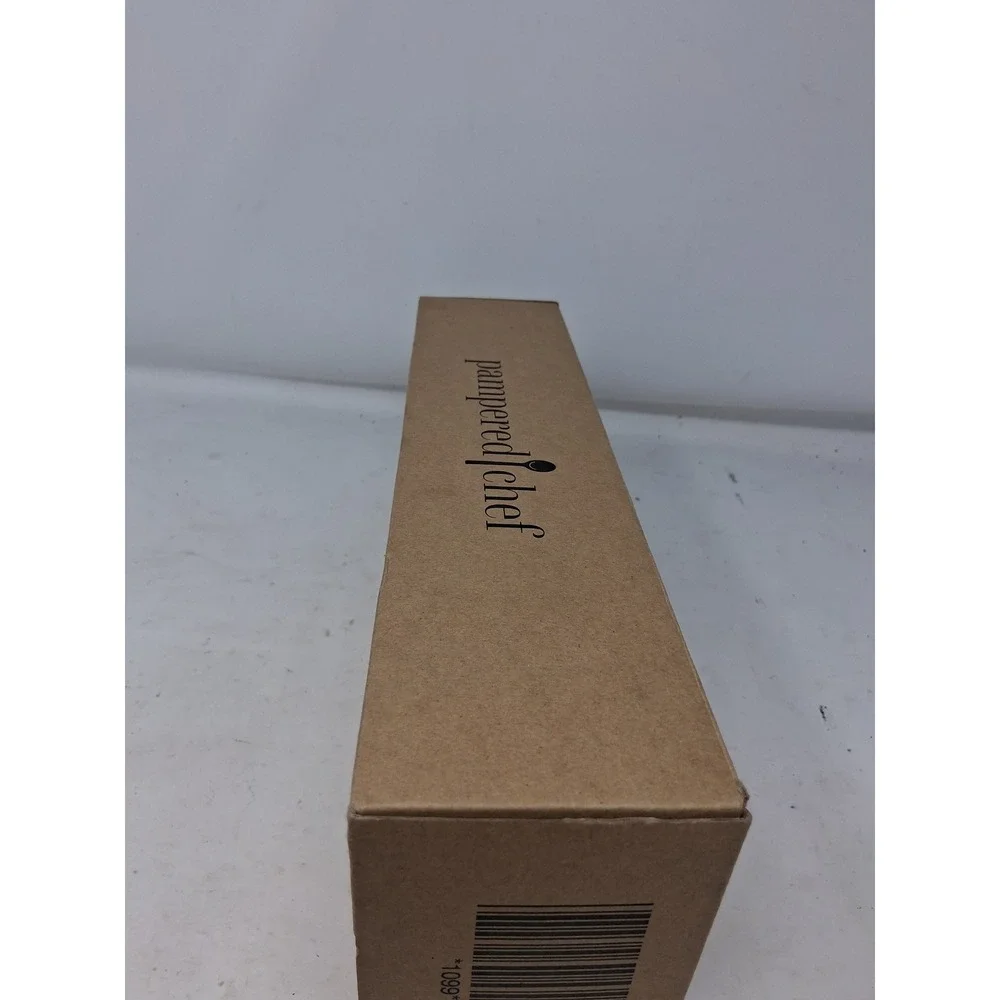 Pampered Chef Simple Slicer 1099 White Adjustable Mandoline Food SlicerNIB. K